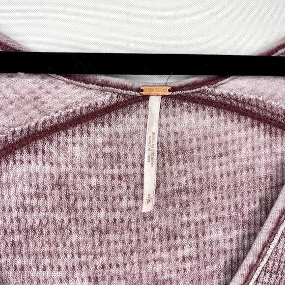 Free People Women’s Hankercheif V-neck Flowy Waffle Knit Top XS Maroon - Picture 5 of 11